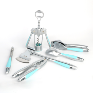 Ardo beltz pertsonalizaturako botila irekitzeko BSCI ziurtagiria arrakastaz onartu zen 2025eko urrian.